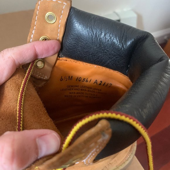 WOMEN'S 6-INCH PREMIUM TIMBERLAND BOOTS 6.5 M - Picture 4 of 5